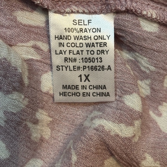 Savanna Jane Floral Embroidered Ruffle Sleeve Top - Picture 6 of 6